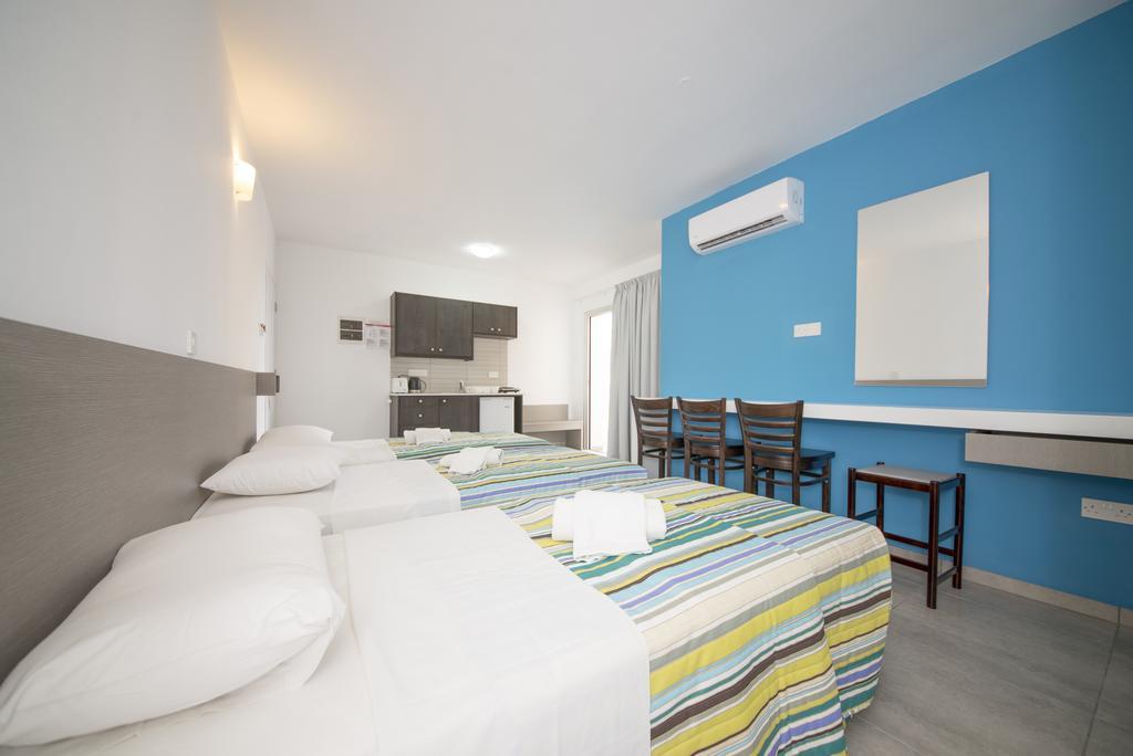 A Maos Hotel Apartments Ayia Napa Exteriör bild